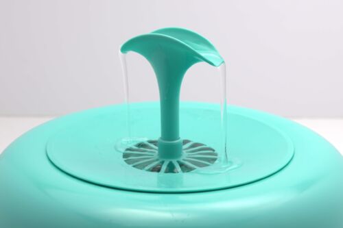 teal-pet-water-fountain-1-scaled