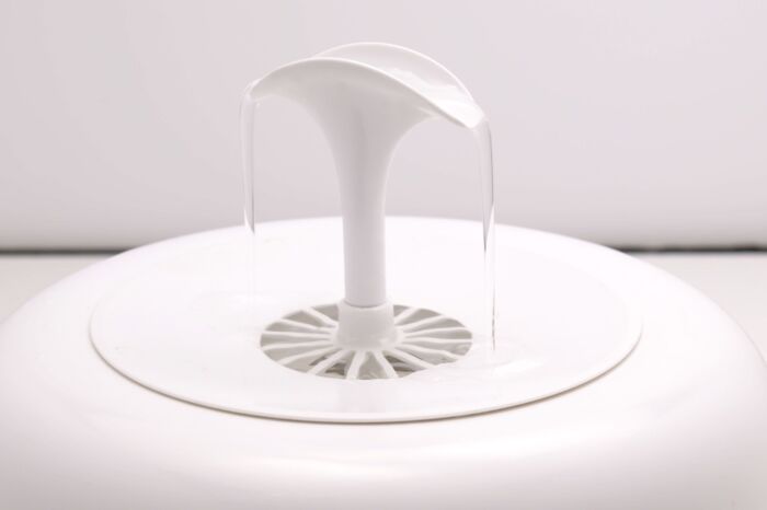 IntelliLeash PURRoducts Purrfect Water Fountain for Cats and other Small Pets - Image 2